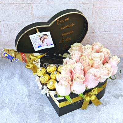 Regalo Corazón de Rosas con Champagne