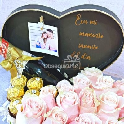 Regalo Corazón de Rosas con Champagne