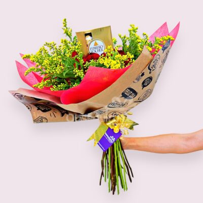 Ramo de 24 Rosas con Ferrero