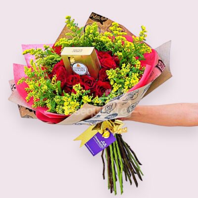 Ramo de 24 Rosas con Ferrero