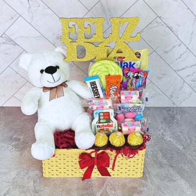 Regalo Canasta Peluche con Dulces